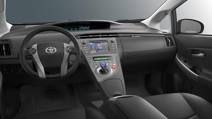  Toyota Prius Persona Special Edition 2015 года  (фото 4 из 6)